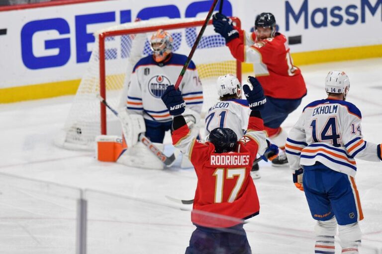 The Panthers are now 2 wins out of the Stanley Cup, defeating the Oilers 4–1 to take a 2–0 lead in the title series